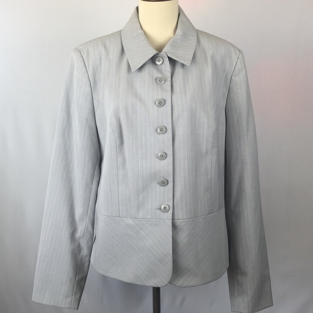 NWT Apostrophe Light Gray Pinstripe Peplum Blazer - Size 16